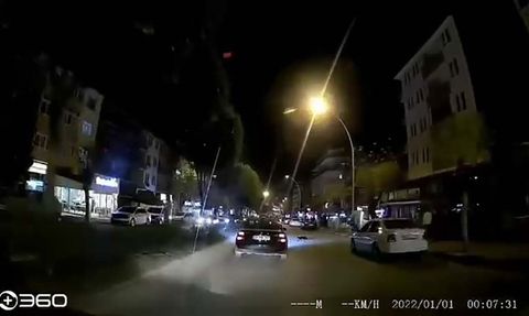 Safranbolu'da otomobilin altında kalan kedi telef oldu