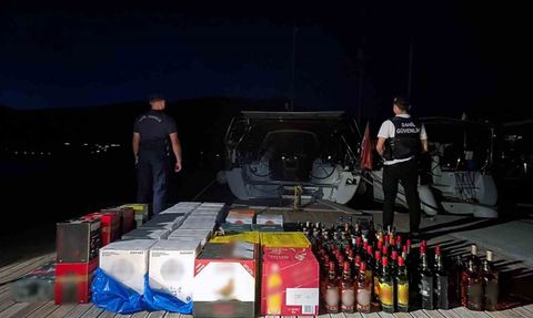 Sahil Güvenlik'ten Uyuşturucu ve Kaçak İçki Operasyonu