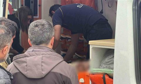 Samsun'da 17 Yaşındaki Çocuk Bıçaklandı