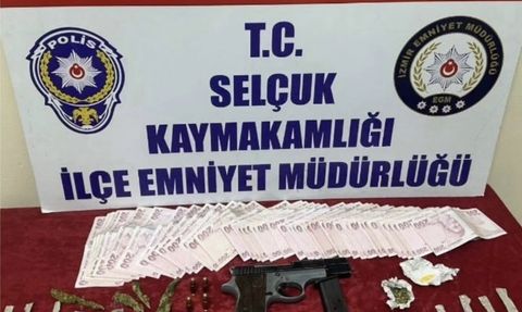 Selçuk'ta uyuşturucu operasyonunda 3 gözaltı