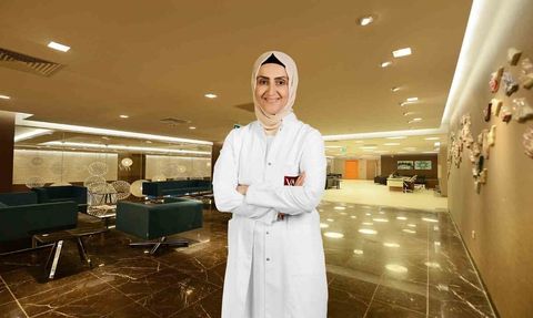 Skolyoz ergenlikte hızla ilerleyebilir: Erken tanı kritik