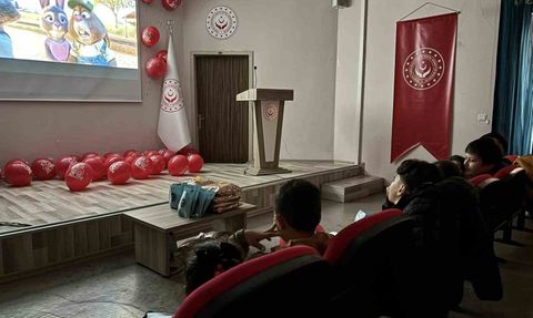 ŞÖNİM, ara tatildeki çocuklara sinema ve güçlendirme etkinliği düzenledi