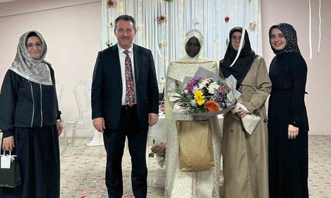 Sudanlı Öğrenci 8 Ayda Hafız Oldu