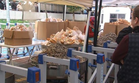 Sultangazi'de 8. Hamsi Festivali'nde Karadeniz coşkusu