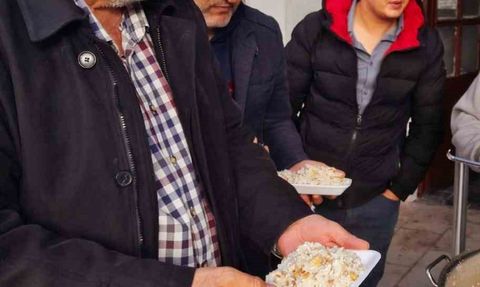 Tarihi Odunpazarı Pilavı vatandaşlara ikram edildi