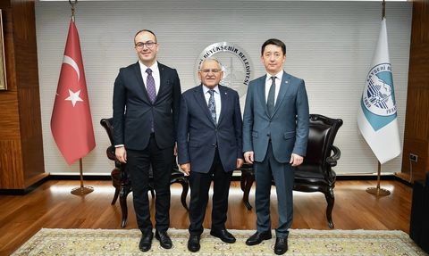 Tataristan Temsilcisi Gataullin, Başkan Büyükkılıç’ı Ziyaret Etti