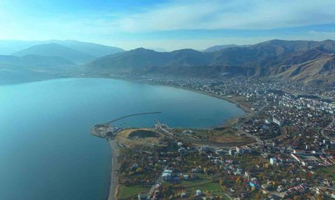 Tatvan'da Sonbaharın Kartpostalları