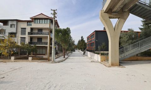 Tavas’ta altyapısı tamamlanan mahallelerde üstyapı çalışmaları tamamlanıyor