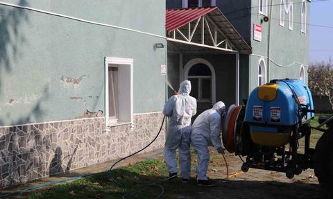 Terme Gölyazı’da kahverengi kokarca kışlak ilaçlaması: 850 hane ve 623 ahır ilaçlandı