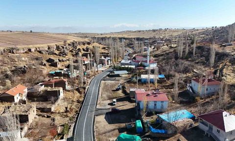 Tomarza'da 3 Mahallenin Ana Yollarında Sıcak Asfalt Çalışması Tamamlandı