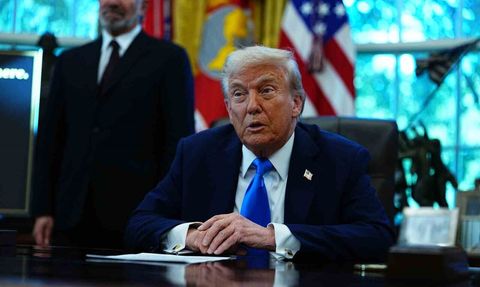Trump: "Xi ile çok verimli bir telefon görüşmesi yaptım"