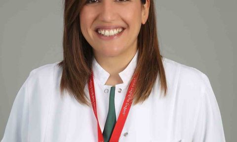 Uzm. Dr. Özden Yener Çakmak: Sinir blokajı ile kronik baş ağrısında yeni umut