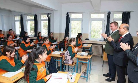 Vali Aydoğdu: Eğitimin gücü öğretmenlerin emeğiyle yükseliyor