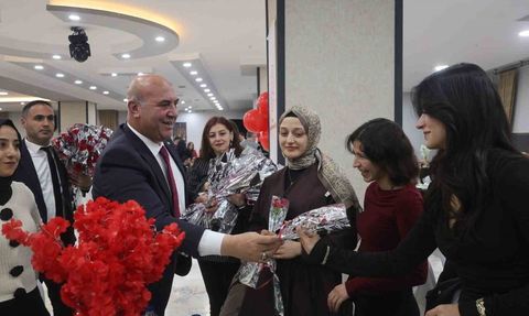 Van'da 24 Kasım Öğretmenler Günü'ne Özel Yemek Programı