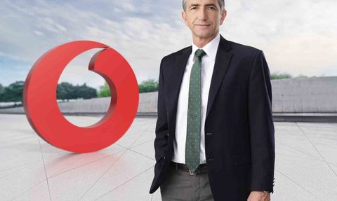 Vodafone 5G'ye yapay zekâ destekli müşteri deneyimiyle hazırlanıyor