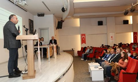 Yunusemre'de 'Temiz Nefes Sağlıklı Gelecek' paneli