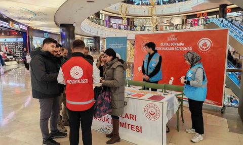 81 İlde 'Dijital Dünyada Çocuk Hakları Sözleşmesi' İçin Farkındalık Seferberliği