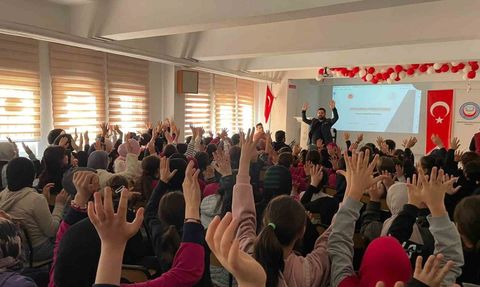 Abdurrahman Sarar İmam Hatip’te "Peygamber ve Aile" Konulu Anlamlı Seminer