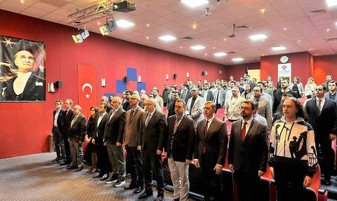 Adana'da Kalp ve Damar Cerrahları Güncel Yaklaşımları Değerlendirdi