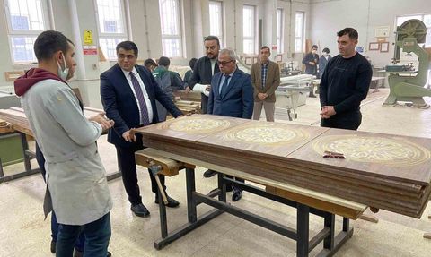 Akdağmadeni Mesleki Lisesi öğrencilerinden TOKİ Camii’ye destek