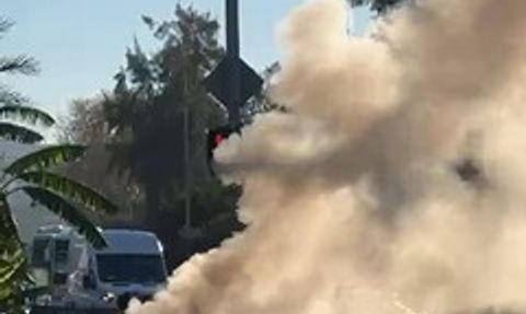 Alanya'da Seyir Halindeki Otomobil Alev Aldı