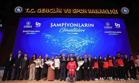 Anadolu Üniversitesi ile Gençlik ve Spor Bakanlığı arasında stratejik iş birliği protokolü