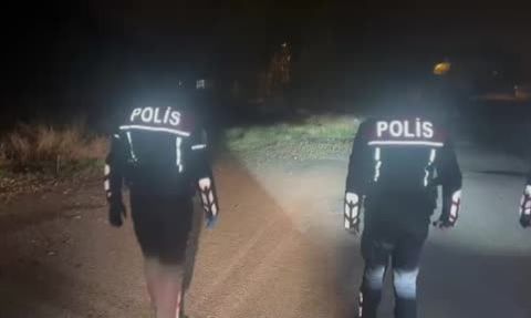 Ankara Altındağ'da silahlı çatışma: 3 şüpheli, 5 ruhsatsız tabanca ele geçirildi