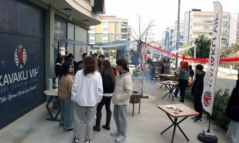 Aydın'da Kavaklı Vip'ten sınav öncesi müzik ve kahve uygulaması