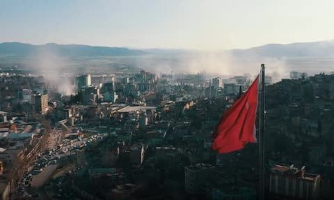 Bakan Kurum 'Tohum' filmiyle deprem bölgesindeki tamamlanan konutları paylaştı