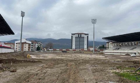 Bakan Yardımcısı Eminoğlu'na Edebali Stadı için detaylı dosya