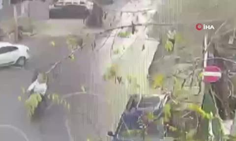 Bakırköy'deki silahlı saldırıda yakalanan 12 şüpheli adliyeye sevk edildi