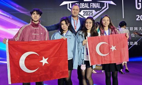 Balıkesir Robotik Takımı Wuzhen'de İki Gümüş Madalya ile Döndü