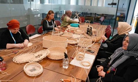 Başiskele'de 'Genc-i Âlâ' ile Her Yaşta Eğitim İmkanı