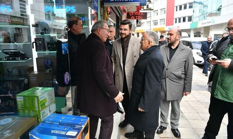 Başkan Büyükkılıç Camikebir'de Gönül Belediyeciliği Ziyareti