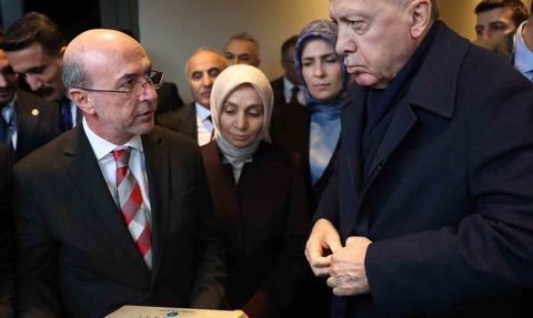 Başkan Pekyatırmacı, Türklerin Mirası Projesinin İlk 4 Cildini Cumhurbaşkanına Takdim Etti