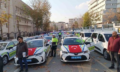 Batman'da 151 yeni araç emniyet ve jandarmaya teslim edildi