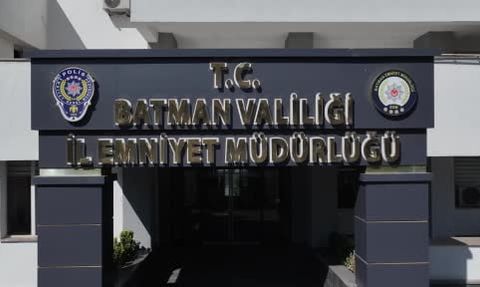 Batman'da narkotik operasyonu: Metamfetamin, esrar ve ruhsatsız tabanca ele geçirildi