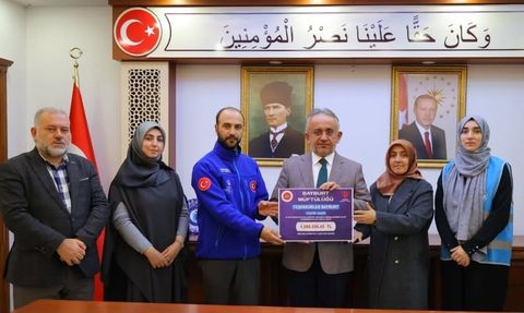 Bayburt’ta hayır çarşılarında Filistin için 1 milyon 88 bin 296 lira 45 kuruş toplandı