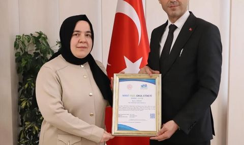 Bayburt'ta iki okula 'Mavi Yeşil Okul' etiketi