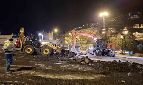 Bayburt'ta Kışla Çeşmesi Rampasında Asfalt Yenileme