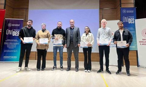 Bayburt’ta ÜNİDES sertifika programı düzenlendi