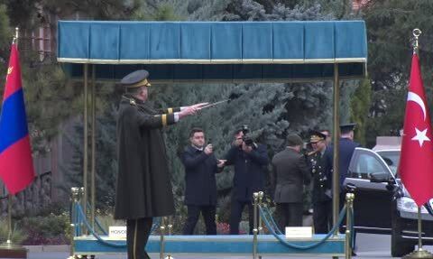 Bayraktaroğlu, Moğolistan Genelkurmay Başkanı Sunrevi'yi Genelkurmay'da karşıladı