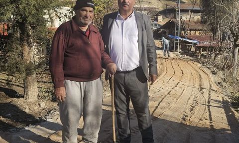 Beyağaç Belediyesi Sazak Mahallesi'nde Üst Yapıyı Yeniliyor