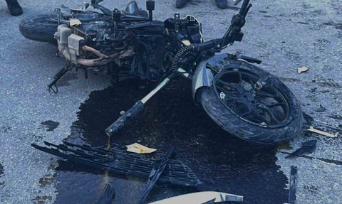 Bitlis'te otomobil ile motosiklet çarpıştı: 1 yaralı