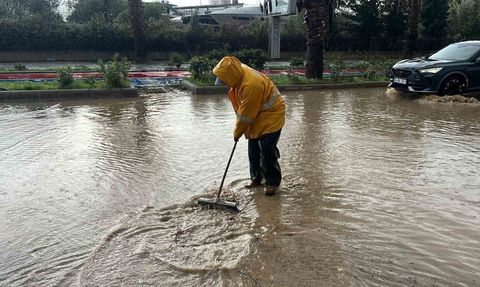 Bodrum'da sel sonrası ilk açıklama: Metrekareye 45 kilogram yağış düştü