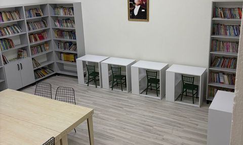 Buldan'da Kadıköy İlkokulu ve Ortaokuluna Yeni Kütüphane Açıldı