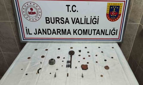 Bursa'da 'Anadolu Mirası Operasyonu'nda 42 tarihi eser ele geçirildi