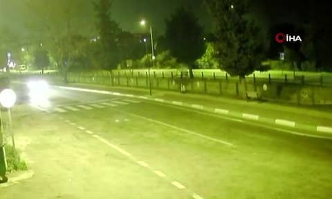 Bursa Gemlik'te minibüs dereye uçtu: 1 yaralı