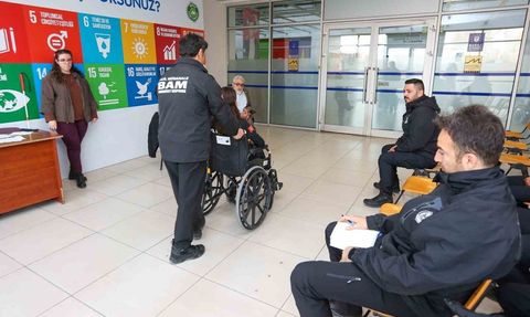 Bursa, özel gereksinimli bireylere yönelik afet tahliye eğitimlerini güçlendiriyor