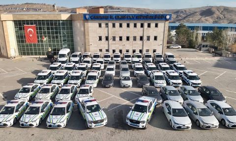 Çankırı Emniyetine 57 Yeni Hizmet Aracı Teslim Edildi